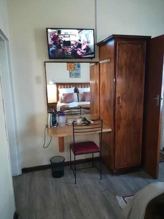 בופורט ווסט White House Lodge On Main מראה חיצוני תמונה